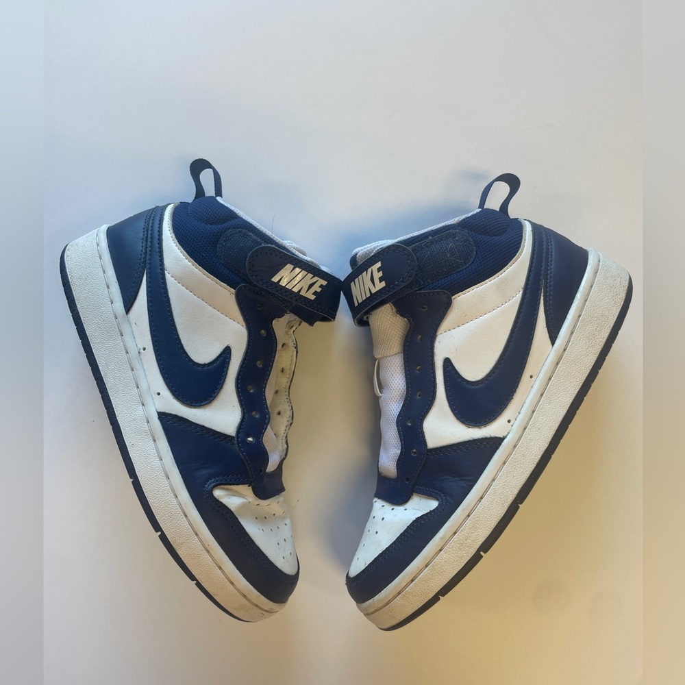 Nike Court Borough 2 Mid White Signal Blue youth 5